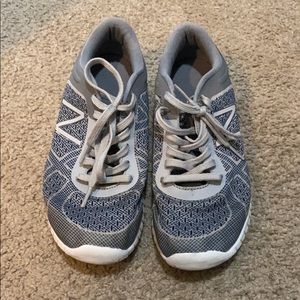 Boys size 6 Newbalance